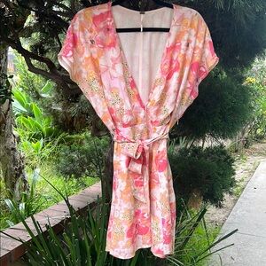 We‎ the free Floral Pink midi Dress low cut size L